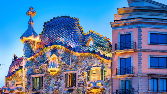 巴塞羅那大教堂+聖家族大教堂+巴特羅之家+哥特區-包車遊