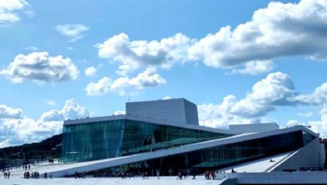 挪威奧斯陸主教座堂+諾貝爾和平中心一日遊/行程可調-中文專車