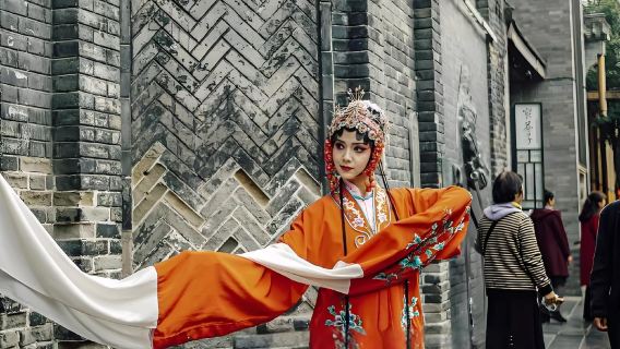 Chengdu Museum + People's Park + Kuanzhai Alley + Jiuyan Bridge one-day tour