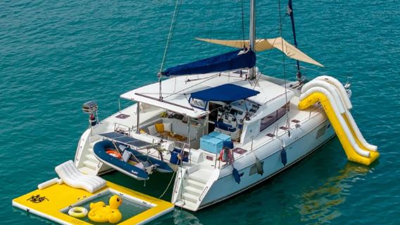 フィジーのセイバー双胴船南シナ海島日帰り旅行【豪華双胴船セーリング丨海ダイビング+シュノーケリング/ディープダイビング+日光浴+フリードリンク/ハネムーンファミリーツアー】