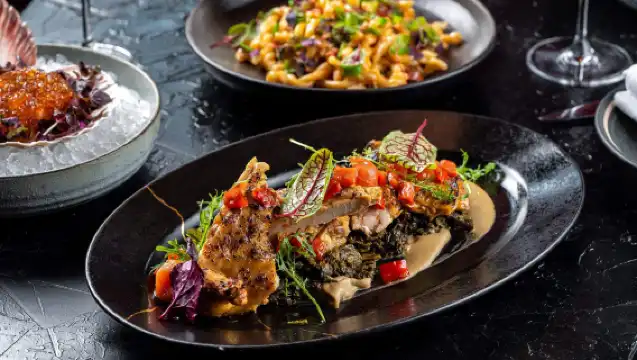 杜拜 CÉ LA VI「這就是生活」亞洲風味套餐晚餐含精選飲品 可欣賞哈利法塔美景