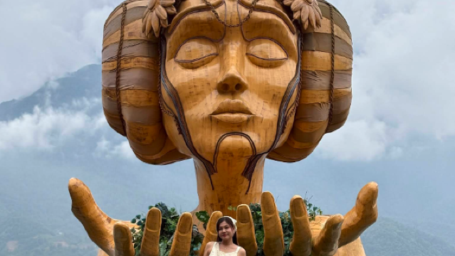 Sapa: Fansipan Cable, Cat Cat Village, Moana, Alpine Coaster Instagram Tour