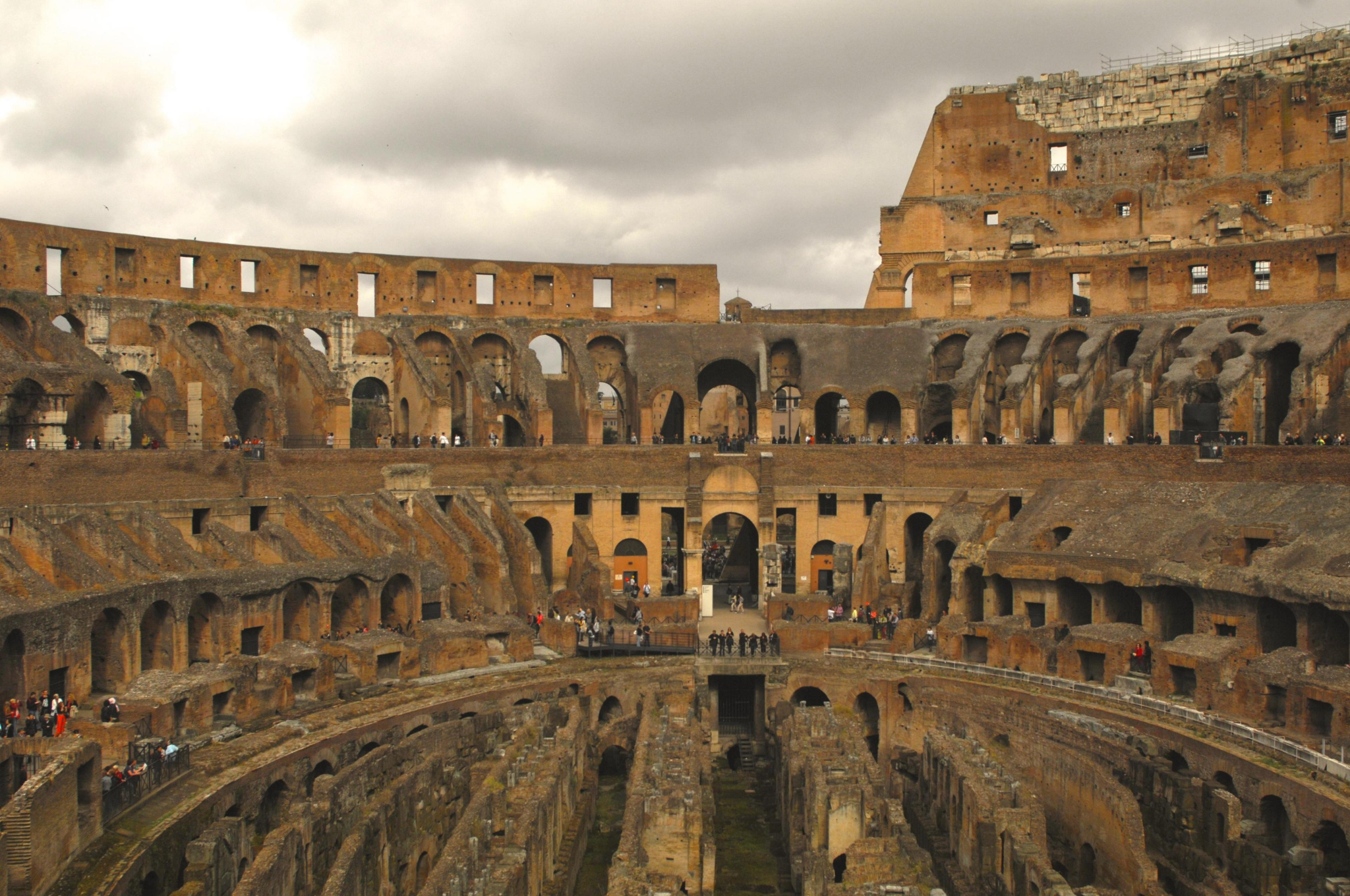 コロッセオ半日ツアー【ガイド解説付き＋入場チケット込み＋1名様より予約可＋毎日出発】
