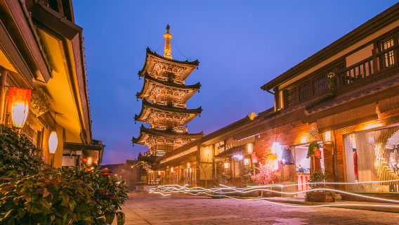 Wuxi Tai Hu Yuantouzhu Scenic Spot + Nianhua Bay Zen Town 1-day Tour [Depart from Suzhou]