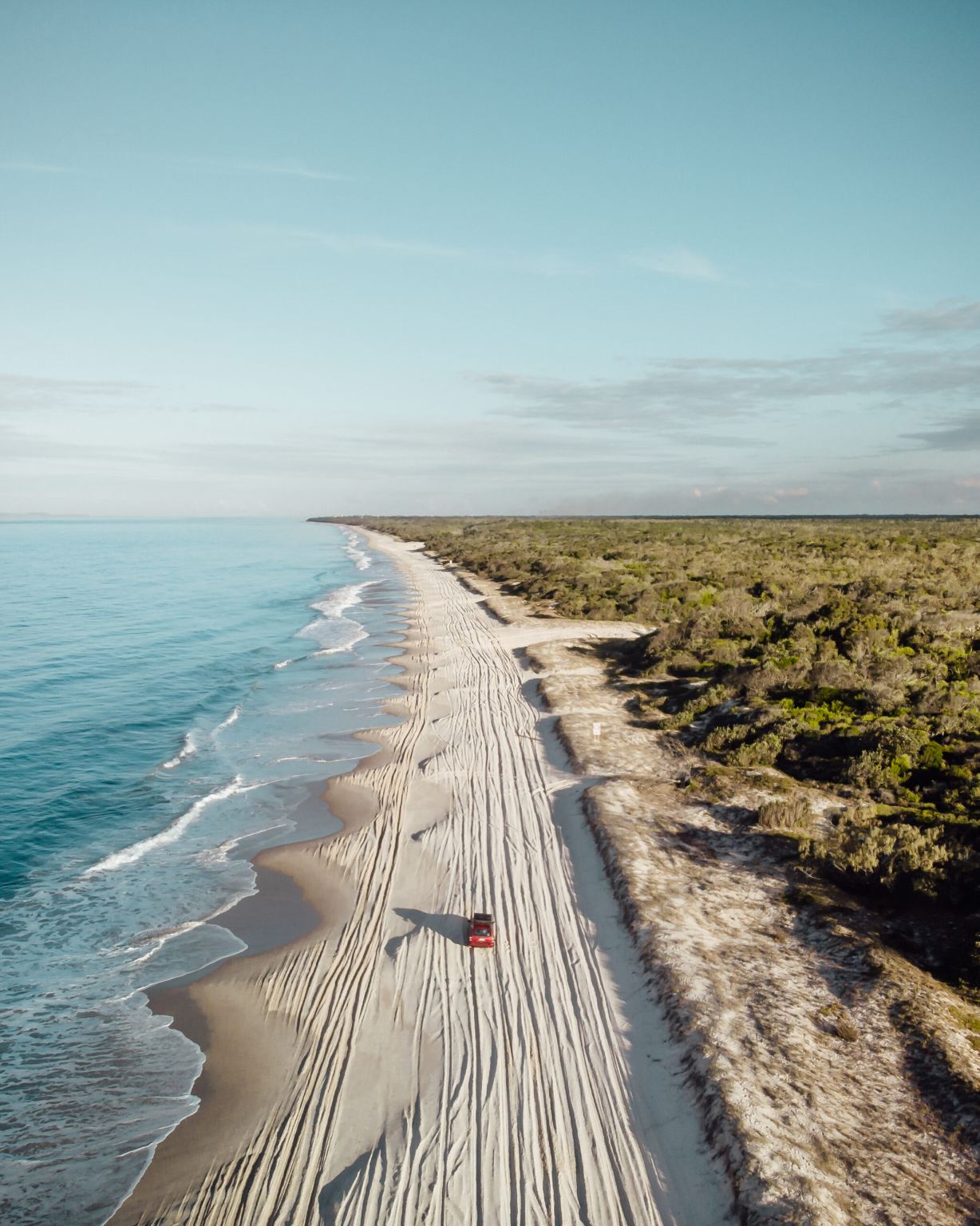 Brisbane Departure: Bribie Island + National Park + Tea-Colored Lagoon + 4WD Adventure Day Tour