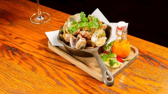 โรงแรม Rocks มาเก๊า | ร้านอาหาร Vic's Restaurante | แพ็กเกจโปรโมชั่นตลอดวัน|แพ็กเกจสำหรับผู้ใหญ่|แพ็กเกจสำหรับเด็ก