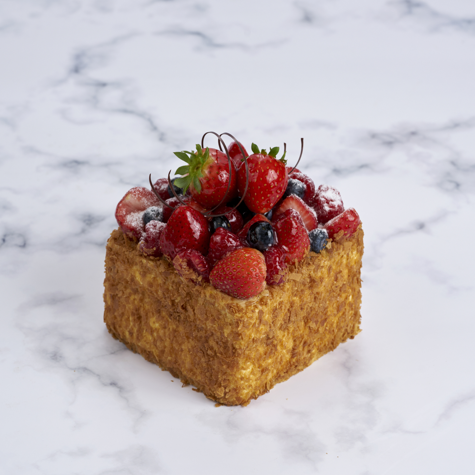 [Diskon 10%] The Royal Garden Hotel Tsim Sha Tsui | The Royal Garden Cake Shop|Napoleon | Ambil di T