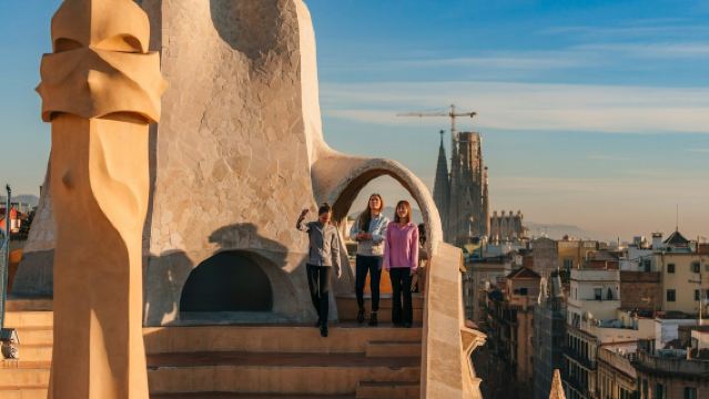 カサ ミラ - カサ ミラ：早期アクセス + 日本語ガイド付きツアー