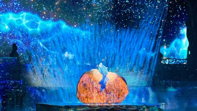 西雙版納金孔雀之夜 勐巴拉篝火晚會表演票券【篝火晚會+傣族風味餐】