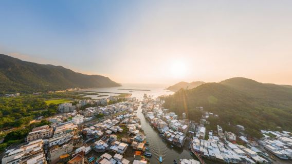 Lantau Island Tai O Cultural Fishing Village Day Tour: Ngong Ping 360 Cable Car Express + Tian Tan Buddha