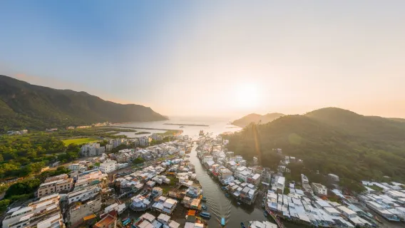 Excursión de un día al pueblo pesquero cultural Tai O de la isla de Lantau: teleférico Ngong Ping 360 + Buda Tian Tan