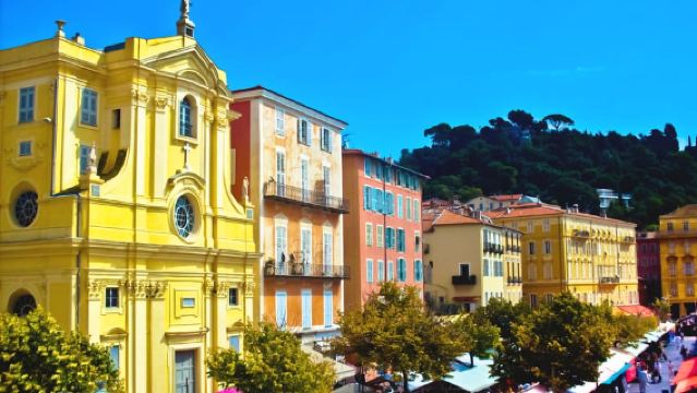 3 horas en bicicleta eléctrica: imprescindibles, barrios más antiguos y panoramas