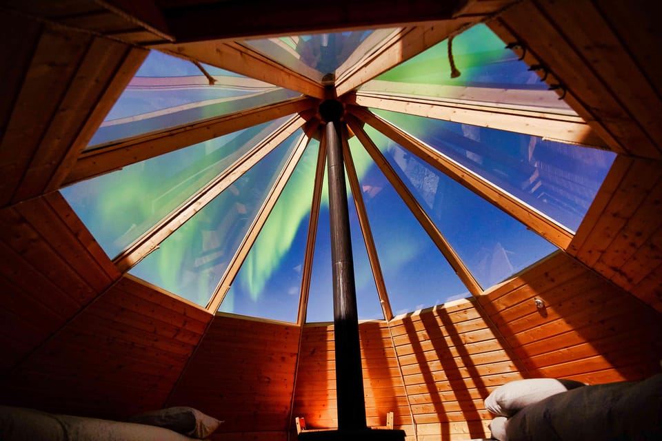 Tromsø: Snowmobile Tour with Aurora Crystal Lavvo Stay