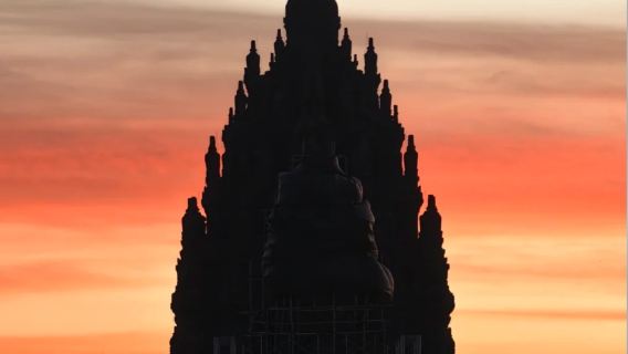 Yogyakarta Prambanan Temple Sunset Tour & Ramayana Dance Performance