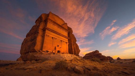 沙特阿拉伯利埃爾奧拉黑格拉遺址+大象山+歐拉古城市集一日遊