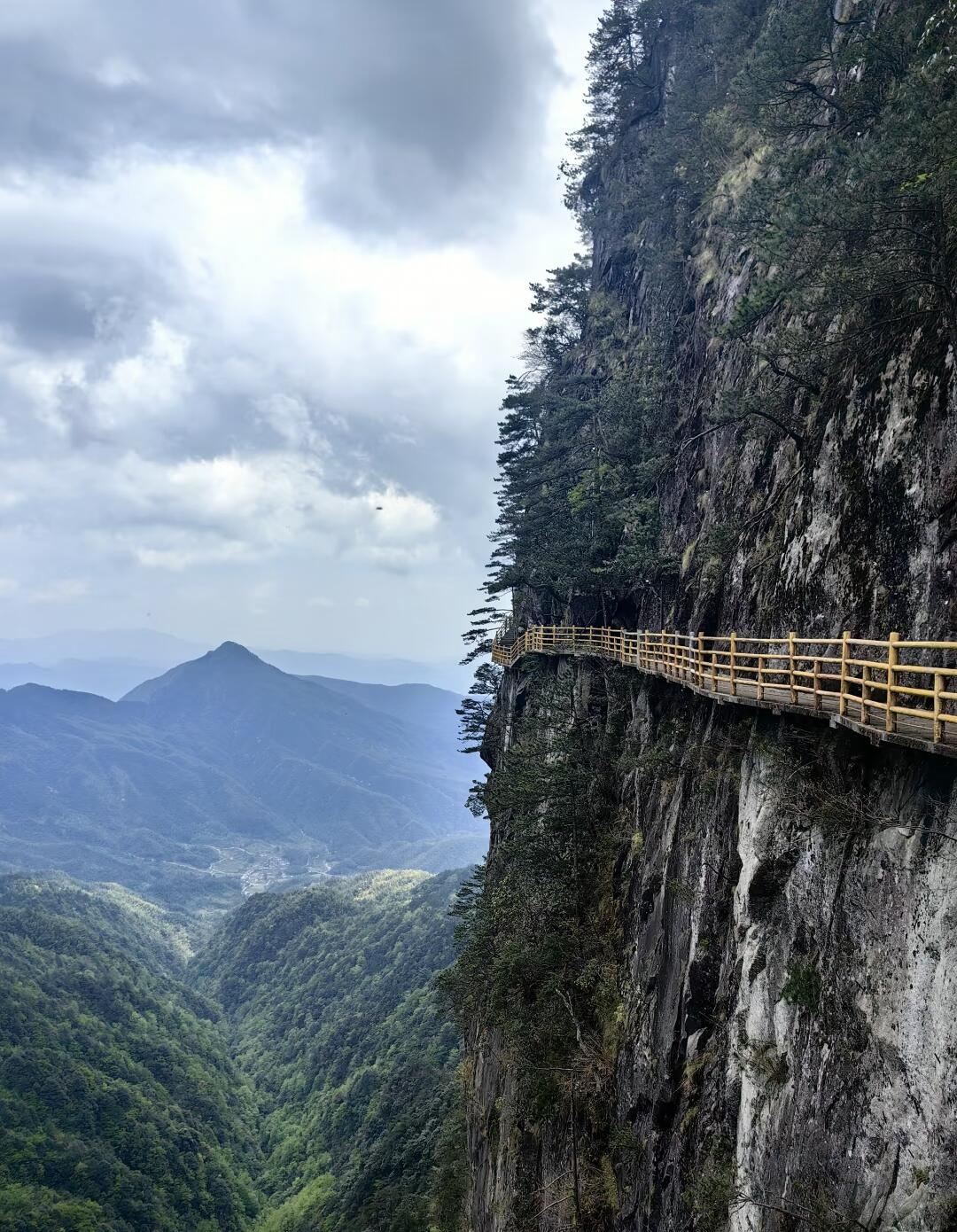 lawatan sehari ke Gunung Mingyue + Yangshimu di Yichun, Jiangxi dengan perkhidmatan dalam bahasa Inggeris
