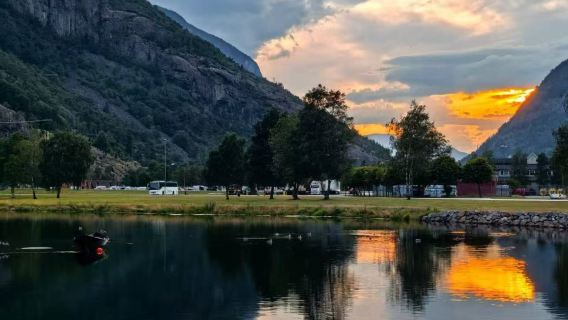 挪威卑爾根沃斯小鎮+艾於蘭觀景台【中文包車+北歐全境定制】