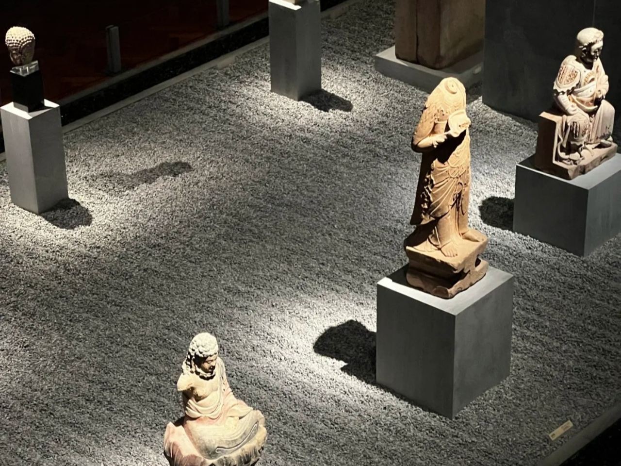 Dazu Rock Carvings 1-day tour for small groups of 2-8 people|China's UNESCO World Cultural Heritage Sites|English guided tour available