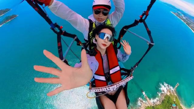 萬寧日月灣滑翔傘飛行體驗【贈送攝影+海景刺激飛行+親子飛行】