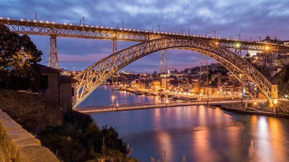 葡萄牙裡貝拉廣場+路易一世大橋+克萊瑞科塔+波多主教堂等之旅