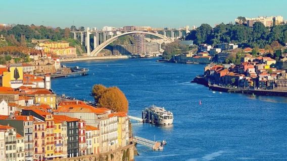 葡萄牙+波爾圖大教堂+萊羅書店一日遊/行程可調-可定制