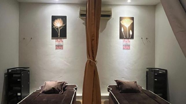 [Foot Magic Kuchai Lama] 香薰身體按摩