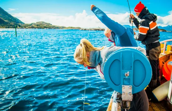 挪威羅弗敦羣島斯沃爾韋爾峽灣巡遊體驗之旅（可選觀海鷹或海釣或皮划艇）