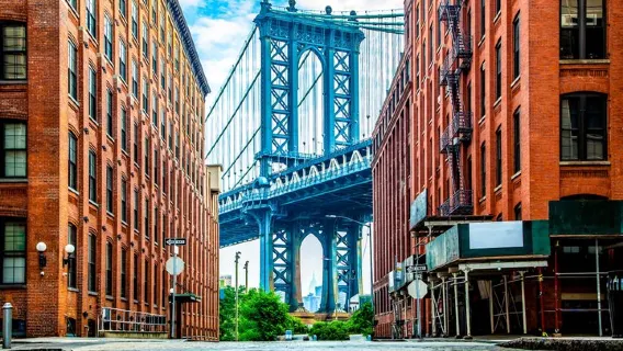 NYC-Bustour durch Brooklyn, Bronx und Queens: Kunst, Essen & Sport