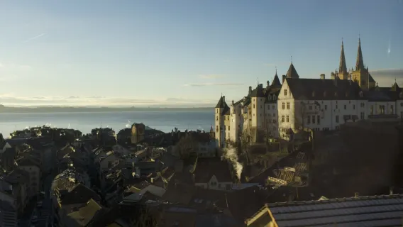 Tour con audioguía de Neuchatel: Joyas históricas