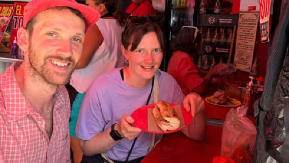 Mérida: Walking Food Tour with a local chef and food experts