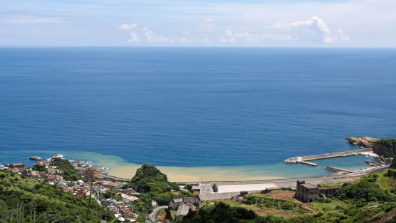 Taipei: Yehliu, Jiufen, Shifen & Golden Waterfall Day Tour