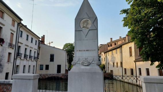 Treviso Small-Group Walking Tour: Top Sights & Hidden Gems