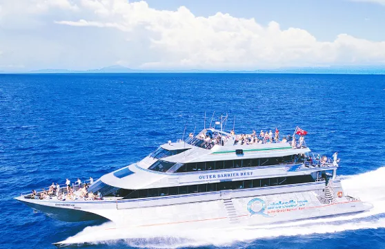 開恩茲銀梭號阿金考特大堡礁一日遊 船去船回+浮潛+午餐
