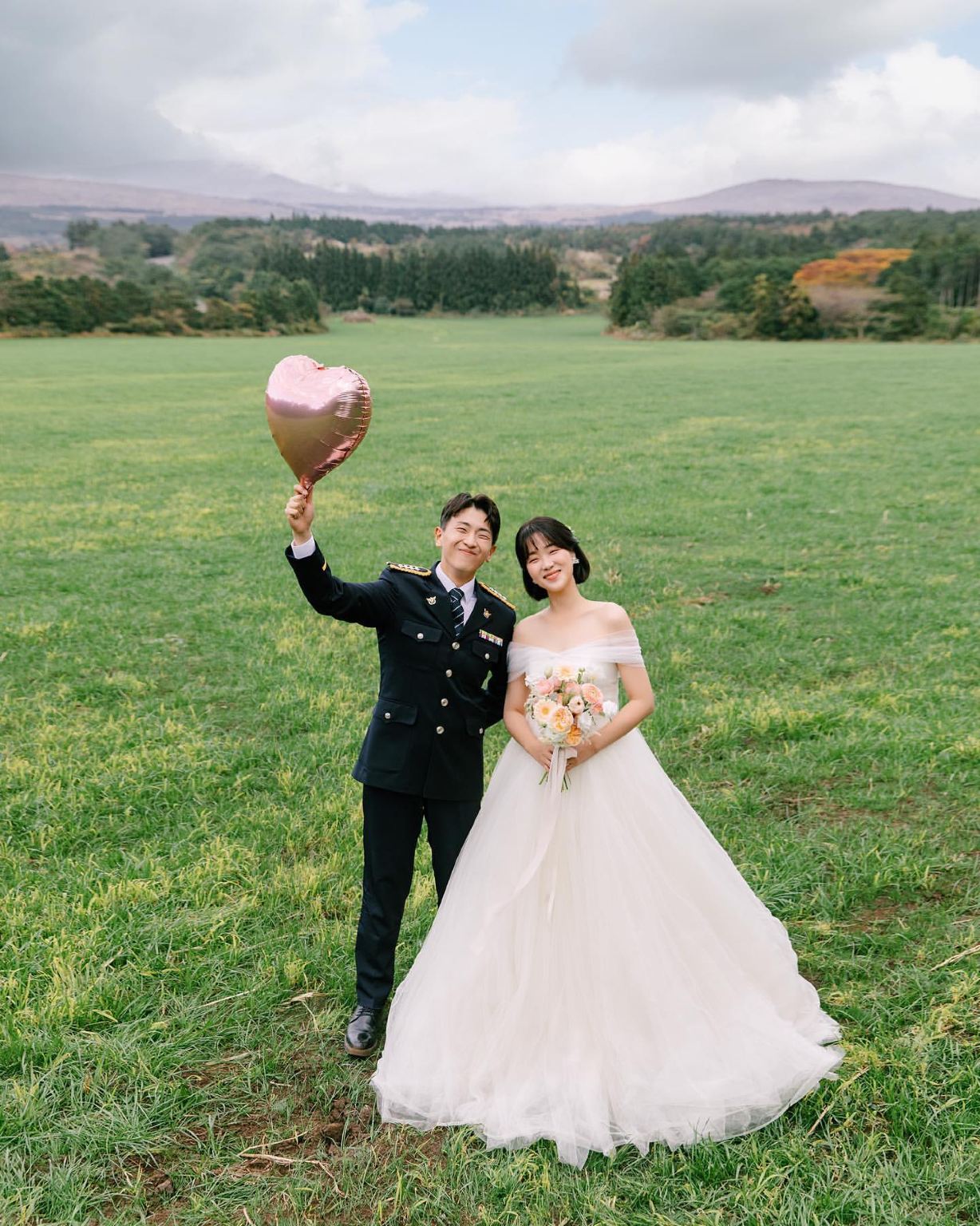 波蘭克拉科夫Trip Moments【司機兼導遊兼Trip Moments攝影師+婚紗照空拍微電影+化妝服裝+行程定制+不限人數】