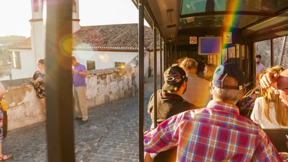 Biglietto hop-on hop-off per il treno urbano di Granada, valido 1 o 2 giorni