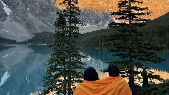Banff/Canmore: Sunrise at Moraine Lake w/ Lake Louise Option