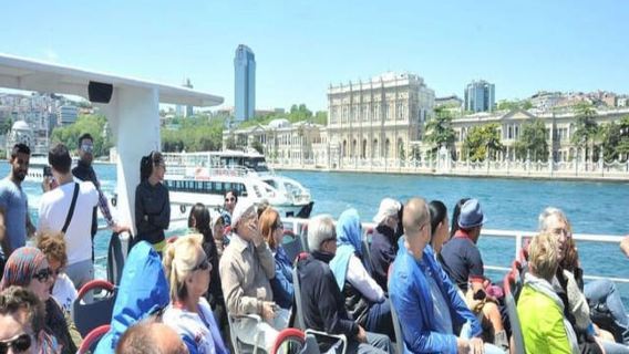 Istanbul: Geführte Bootstour auf dem Bosporus bei Sonnenuntergang