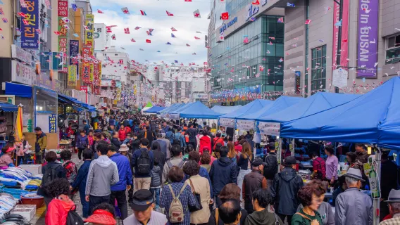 Bunter Busan-Tagesausflug: Himmelskapselbahn, Jagalchi-Markt und Hafenbeleuchtung bei Nacht