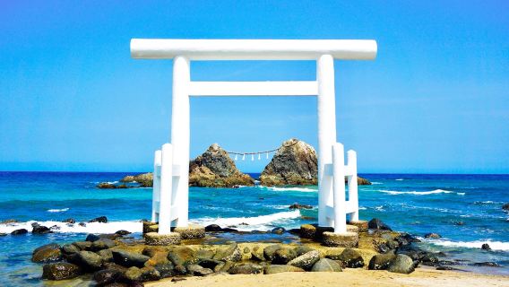 One-Day tour to Itoshima City:Fukuoka, Akeya Gate, Sakurai Futamigaura 