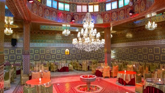 Marrakesh: Pertunjukan Makan Malam di Restoran Dar Essalam
