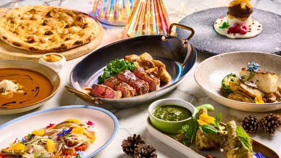 Holiday Inn Golden Mile Hong Kong | Moments chaleureux de Noël et du réveillon avec Osteria | Forfait dîner