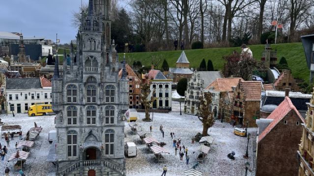 荷蘭阿姆斯特丹來回海牙-可定制包車【中文服務｜市區接送】