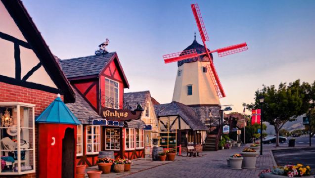 美國洛杉磯來回：聖塔芭芭拉+丹麥村一日遊｜中文包車｜行程定制