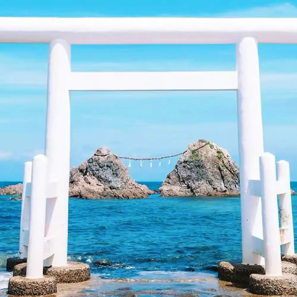 福岡 糸島・柳川遊覧船 ワンデーツアー｜夫婦岩 一蘭ラーメン 白糸の滝