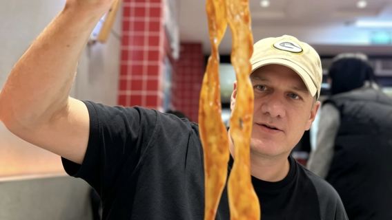 Xi'an: Tour gastronómico de 3 horas al atardecer y snacks halal | Guía musulmán opcional y espectáculo de sombras
