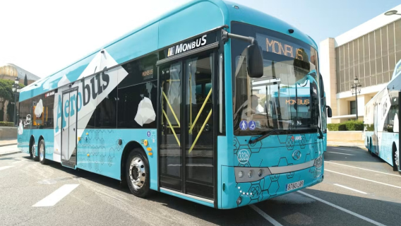 Barcelona airport express bus, direct transfer bus between the airport and city center, e-ticket redeem not required