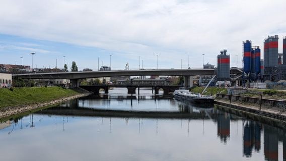 Mannheim: Geführter Rundgang zur Industriekultur am Handelshafen