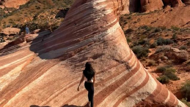 美國拉斯維加斯來回火焰谷+紅岩峽谷－包車－精選