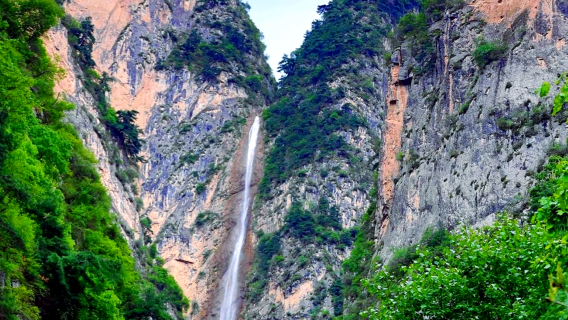 Dingxi : location de voiture avec chauffeur, guide local, traduction, accueil et transfert, tourisme, foires, visites d'affaires, accompagnement médical