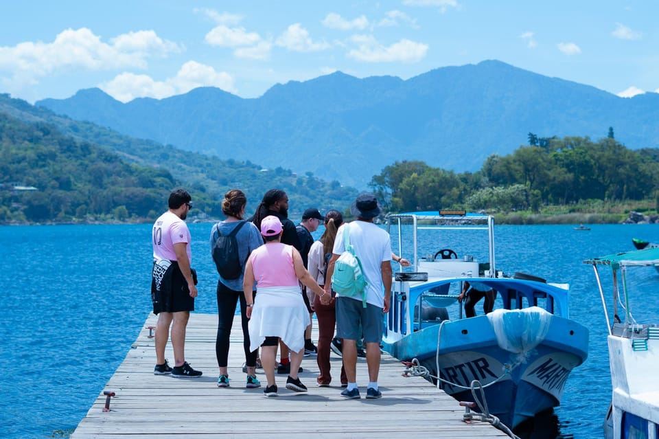 จากปานาฮาเชล: ทัวร์ล่องเรือชมหมู่บ้านและวัฒนธรรมริมทะเลสาบอาติลัน